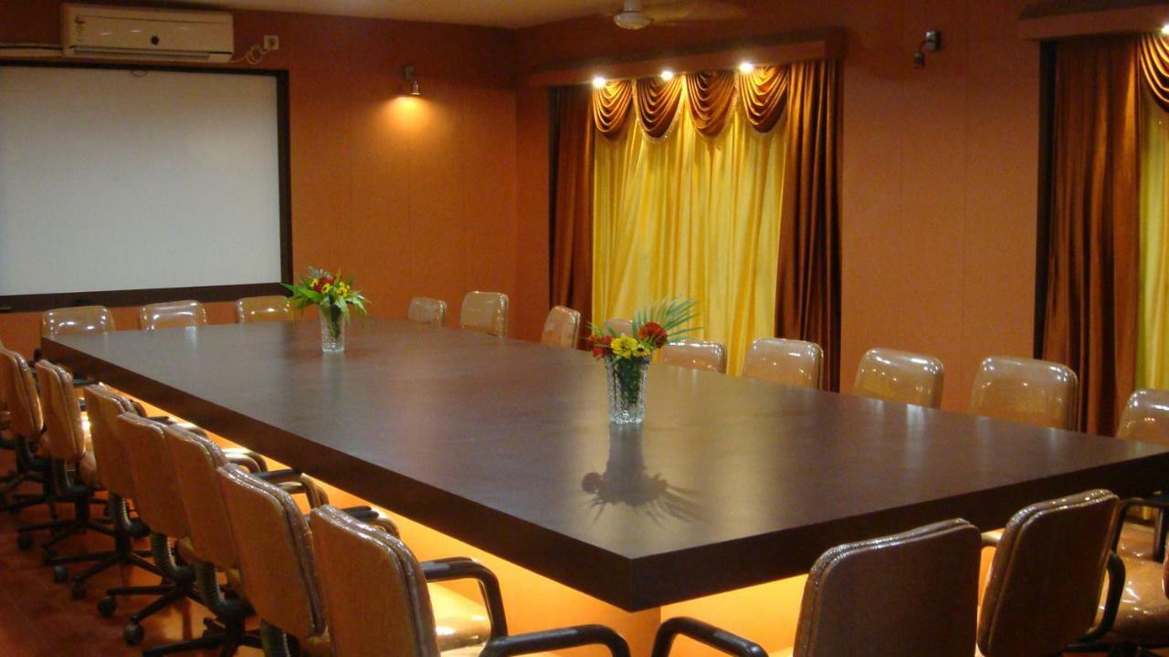 Palm Village Resort Kalküta Dış mekan fotoğraf
